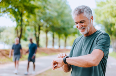 This new smart bracelet claims to reveal your body’s real age 5