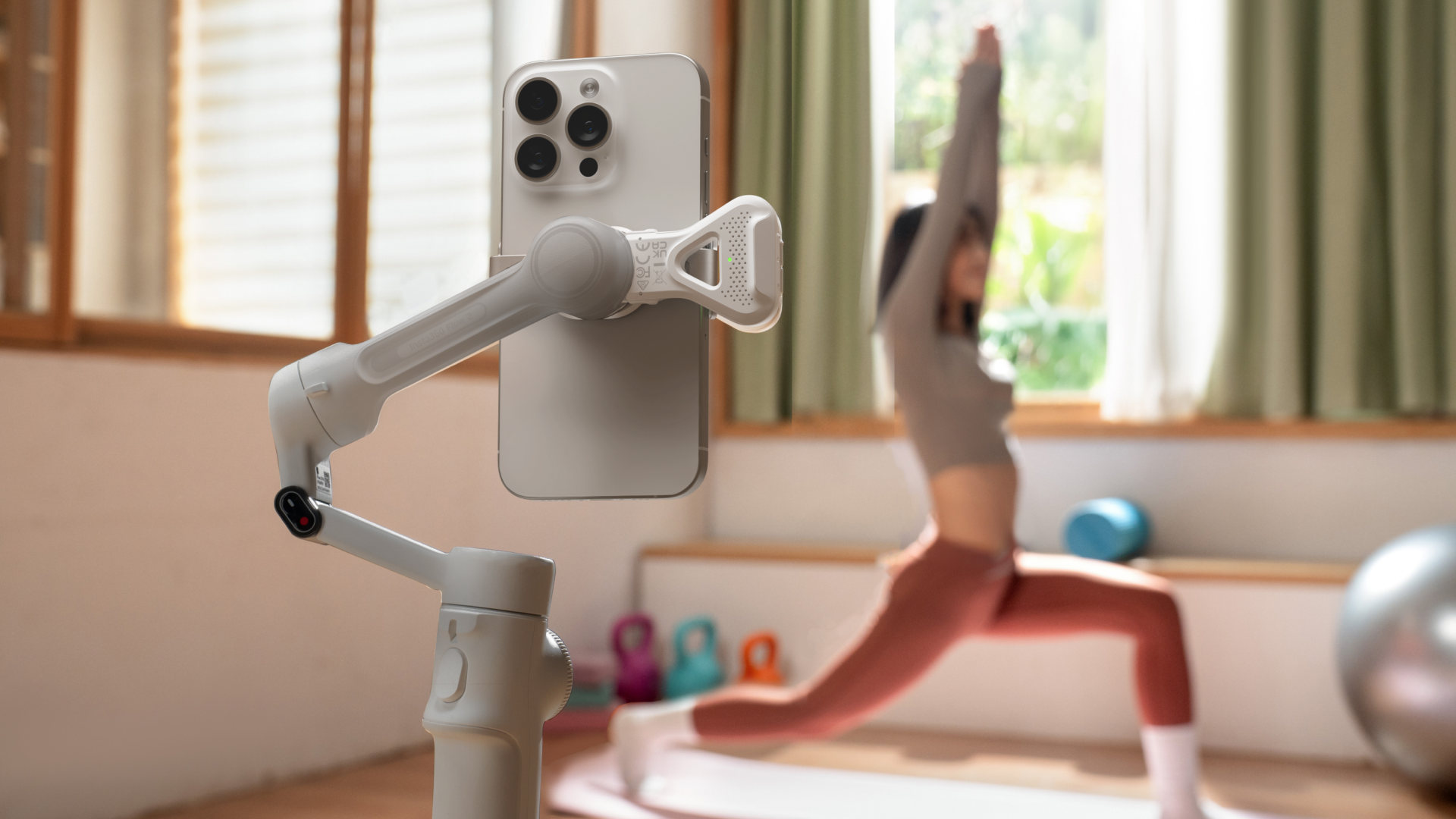 The Affordable Insta360 Flow 2 Has Many Tricks Up Its Sleeve 5