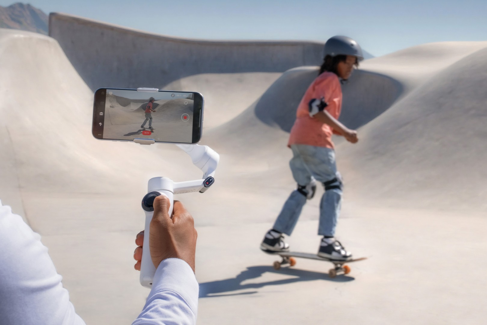 The Affordable Insta360 Flow 2 Has Many Tricks Up Its Sleeve 14
