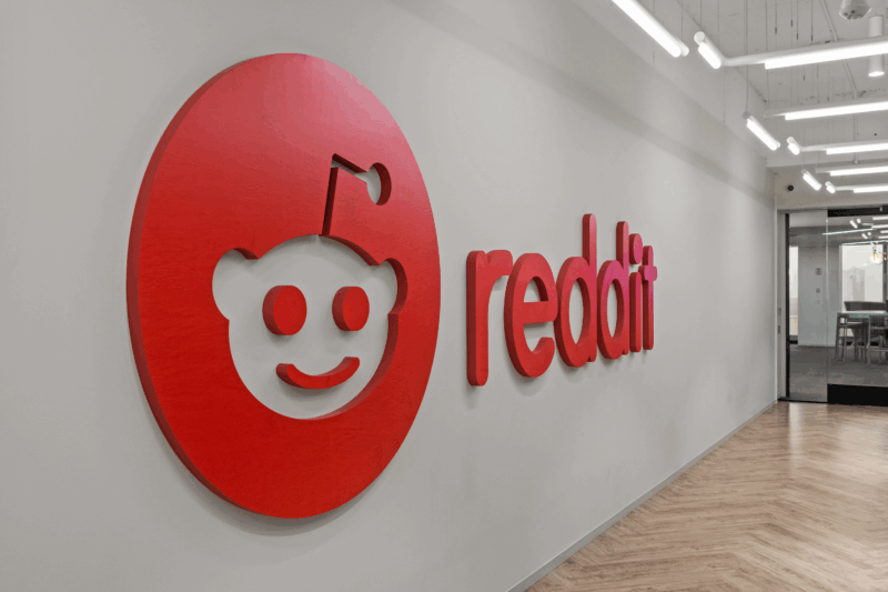 Reddit Sets Its Sights on Search Engine Status with AI Answers Push 3