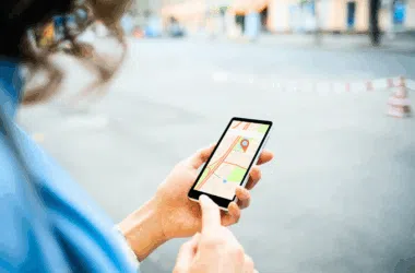 Track any phone for free right now using this hidden Google Maps trick 5