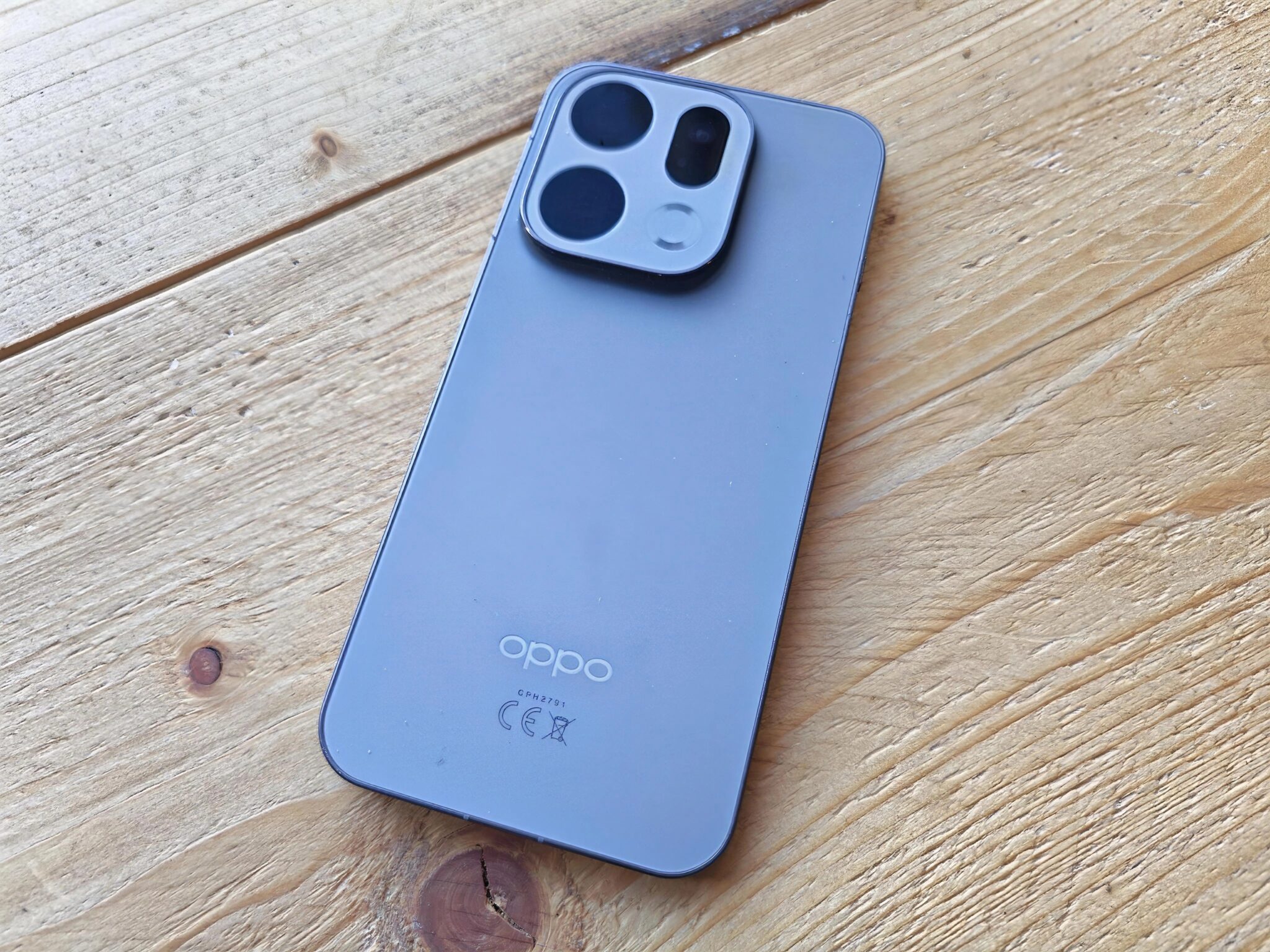 OPPO Find X9 Pro Review: There's Only One Missing Ingredient 10