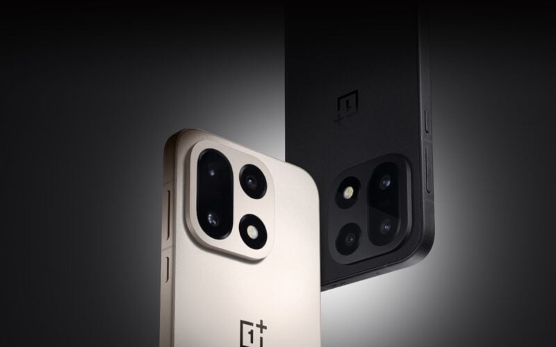 OnePlus 15 in Infinite Black and Sand Storm colors