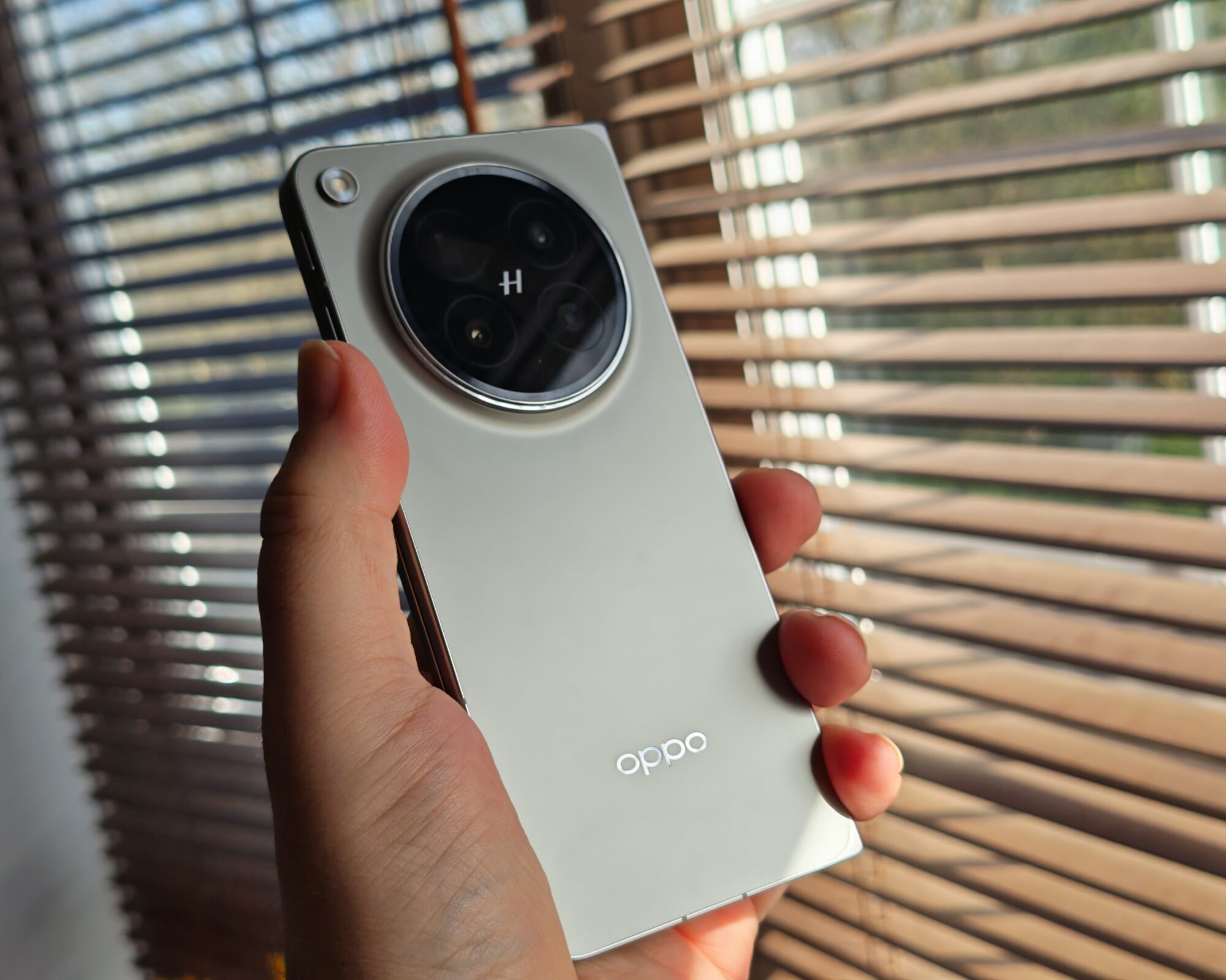 OPPO Find N6 Review: This Is What a Foldable Should Be 38