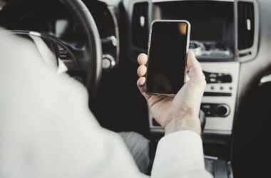 Is Your New Galaxy S26 Useless in the Car? Android Auto Bug Leaves Drivers Furious and Ready to Return Their Phones