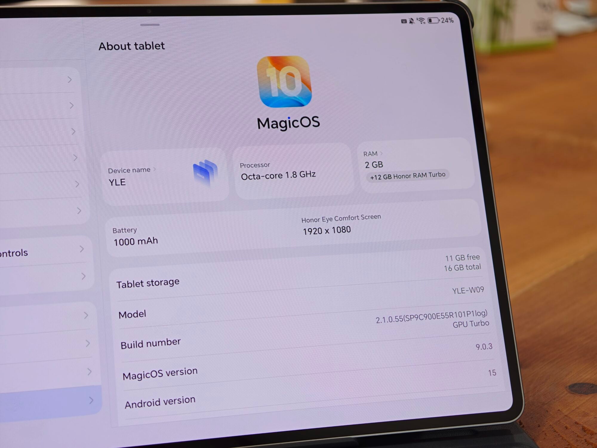 Honor MagicPad 4 Review: This Is What Android Tablets Should Feel Like 11