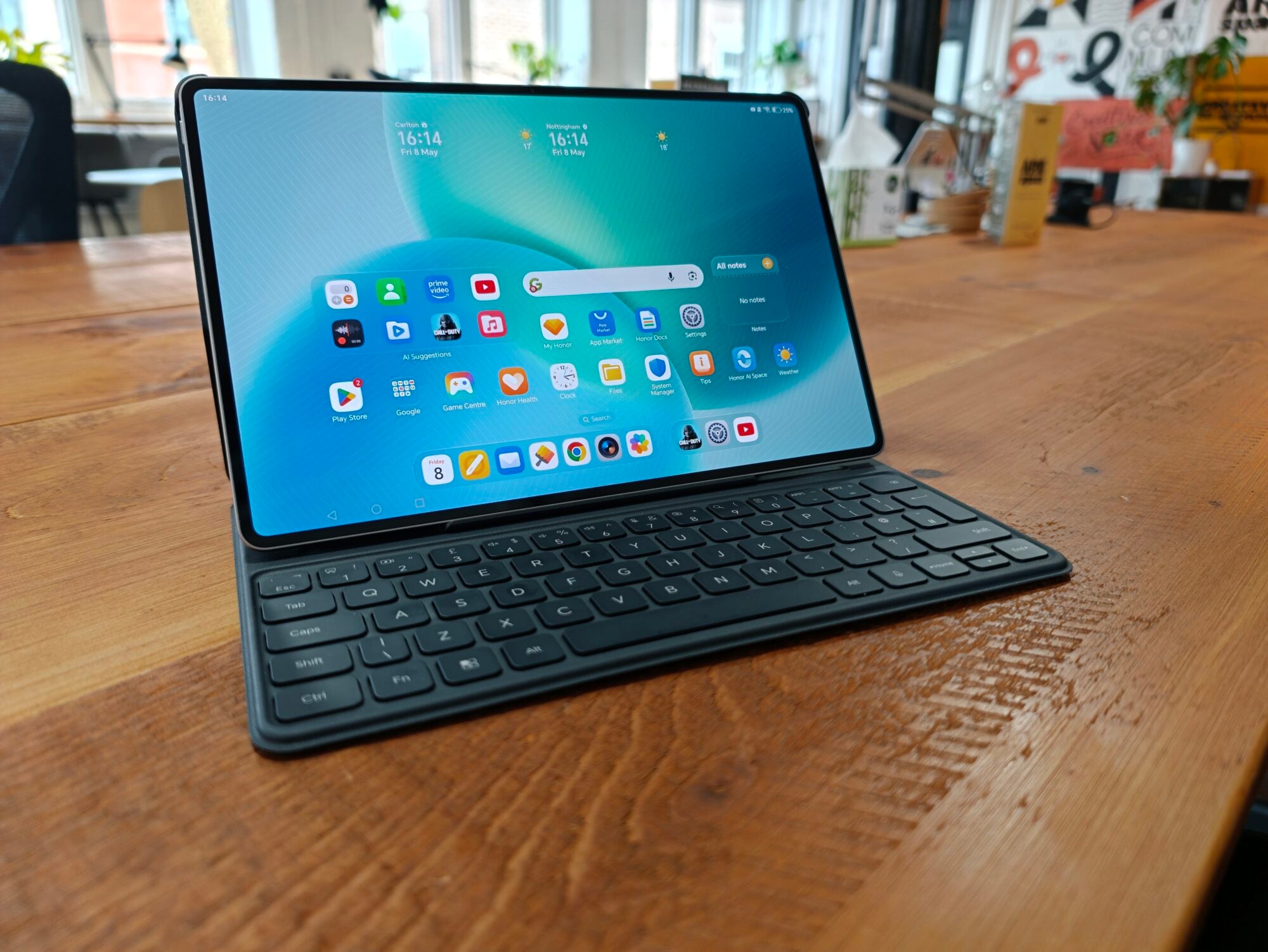 Honor MagicPad 4 Review: This Is What Android Tablets Should Feel Like 21