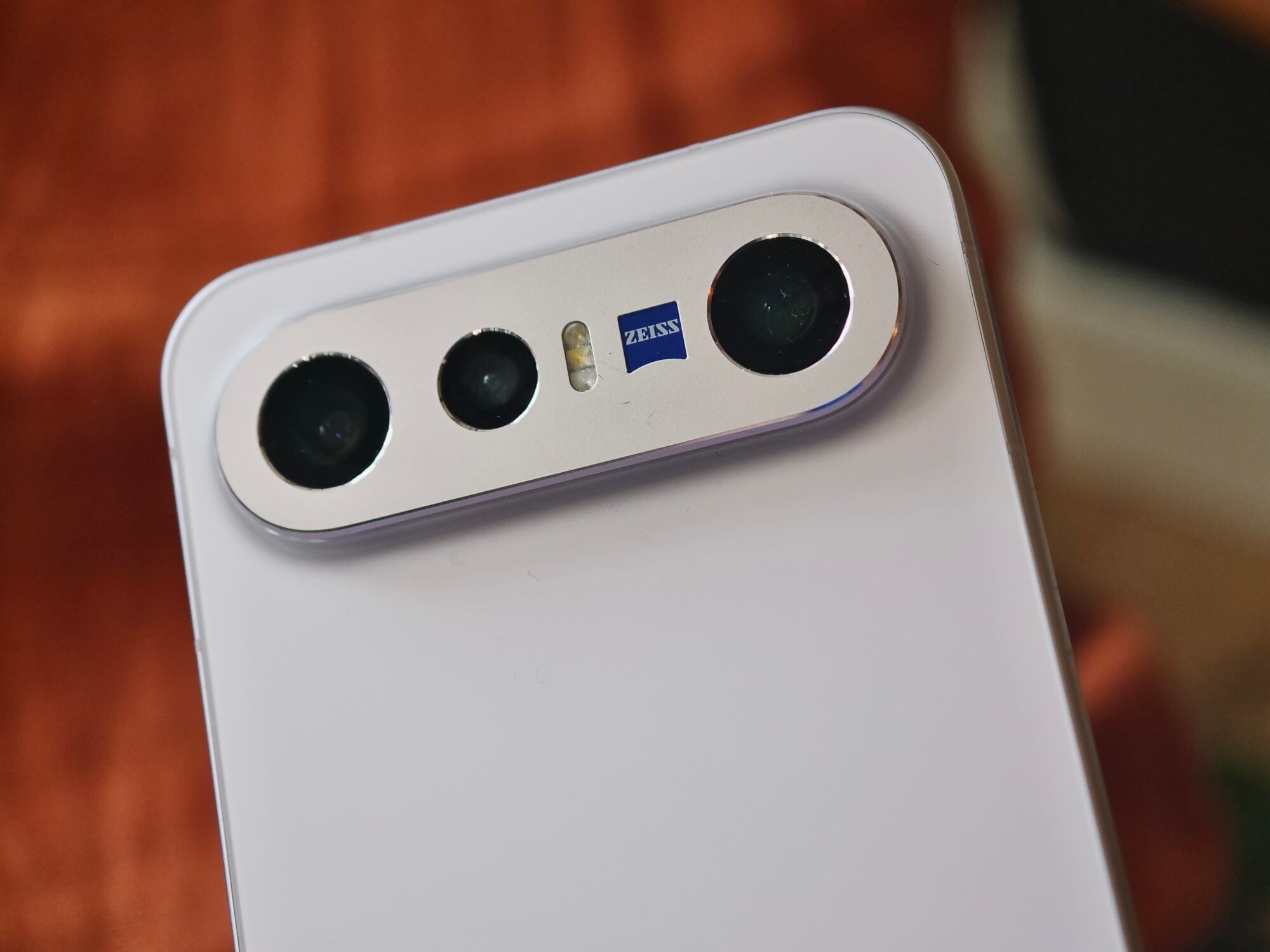 Vivo X300 FE Review: Big Battery, Small Body, One Weak Spot 11