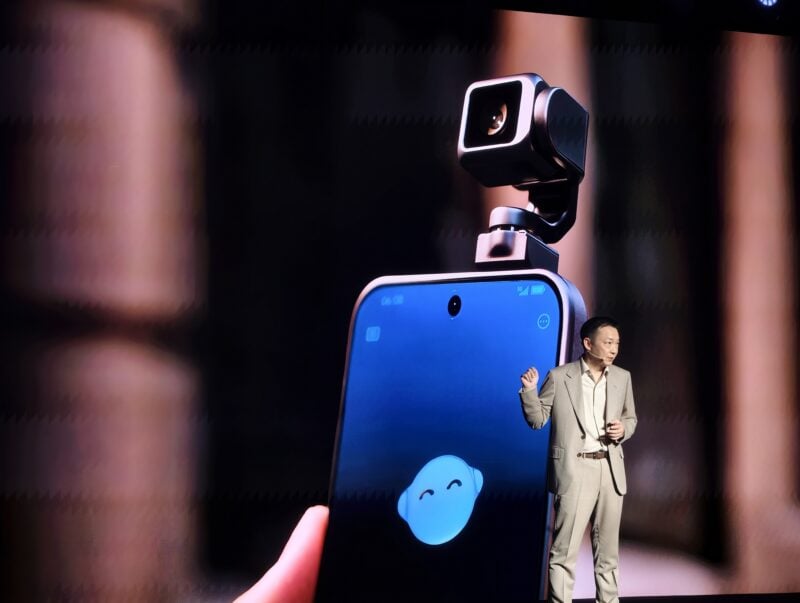 Honor's Robot Phone Is Real and Launching This Year With ARRI Tech 3