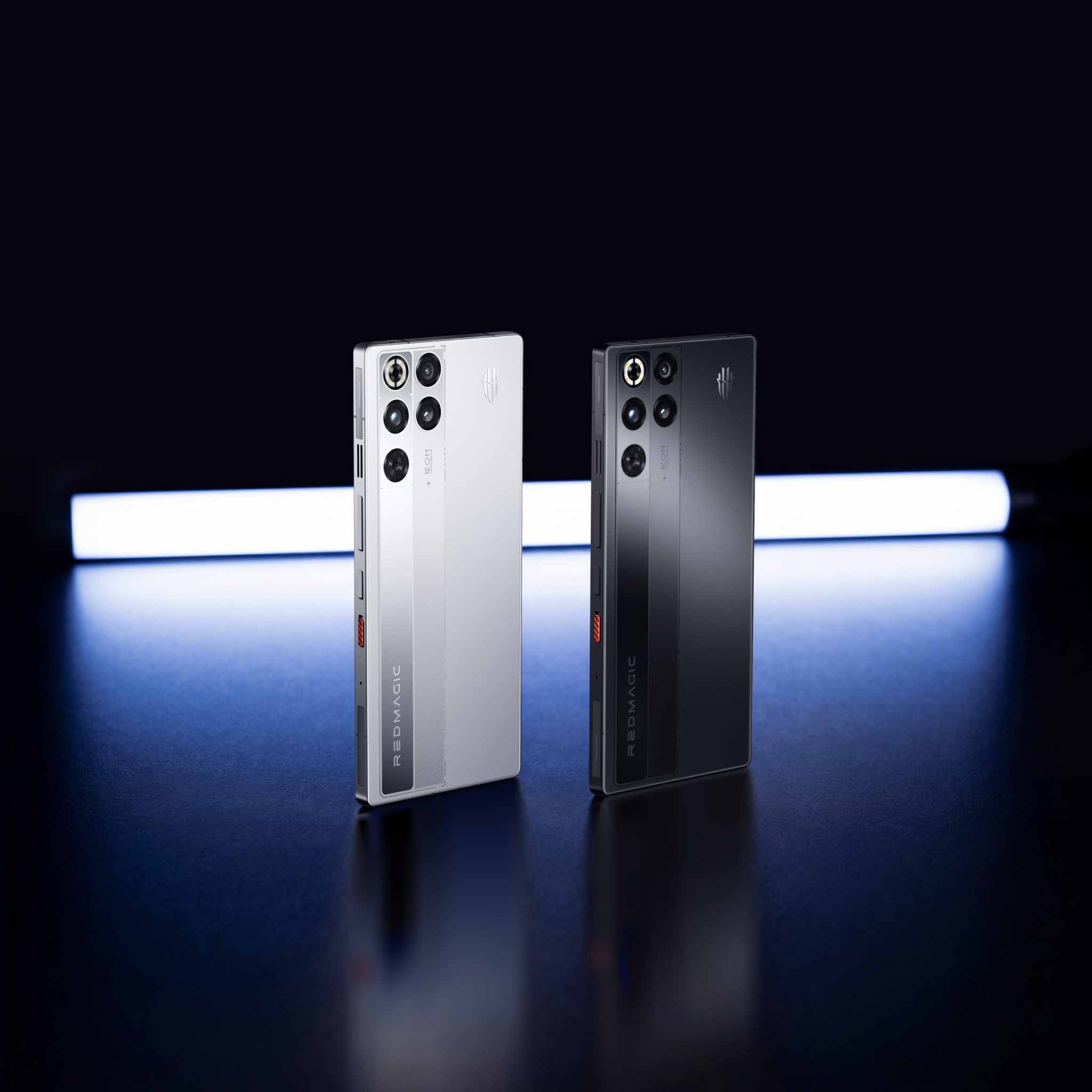 RedMagic 11S Pro Packs 8,000mAh and a Fan That Spins at 24,000 RPM 9