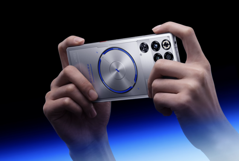 RedMagic 11S Pro Packs 8,000mAh and a Fan That Spins at 24,000 RPM 2