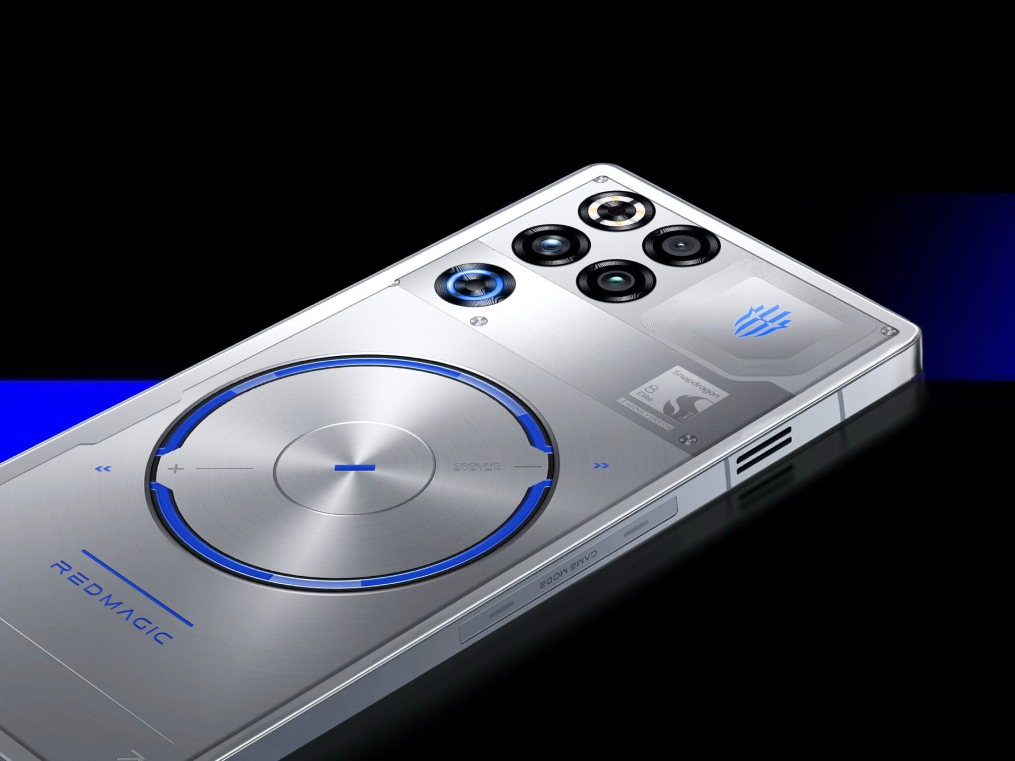 RedMagic 11S Pro Packs 8,000mAh and a Fan That Spins at 24,000 RPM 7