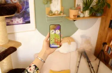 Google Pixel's design explained: why it's not an iPhone copy 6