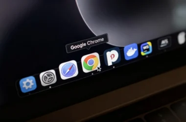 It's official: New Google tools let you instantly spot AI-generated fake photos 8