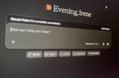 US Government Forces Shutdown of Anthropic’s New AI Models Over Security Scare 5