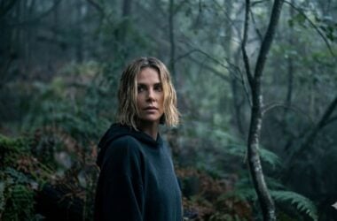 Charlize Theron's Netflix Survival Thriller Opens With a Jaw-Dropping Tribute to a Sylvester Stallone Classic 4