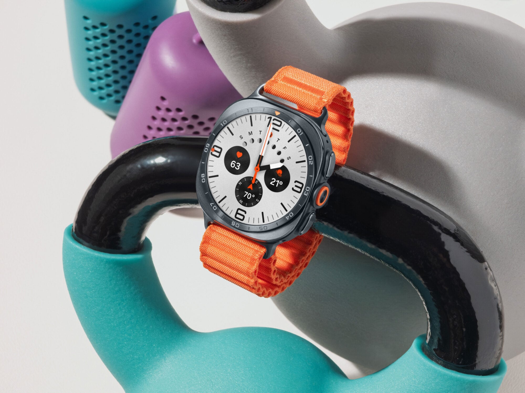 Galaxy Watch Ultra2 Gets a 35% Bigger Battery, World's Brightest Screen 4