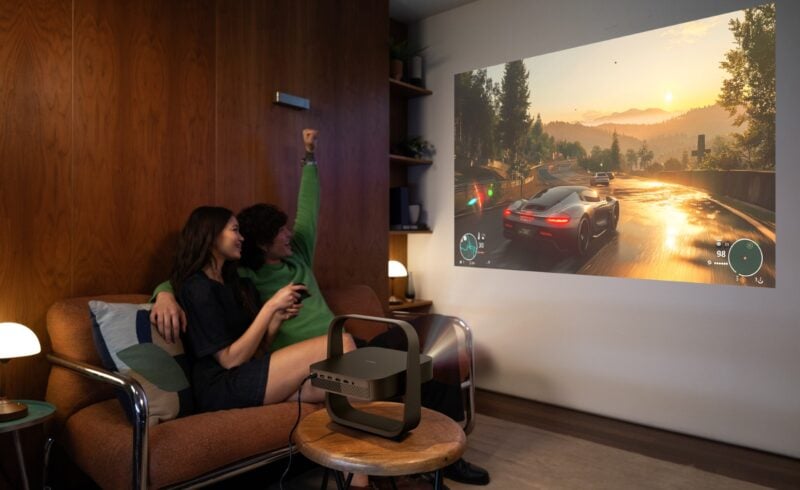 XGIMI's Elfin Flip 4K Brings Console-Level Gaming to a Portable Projector 4