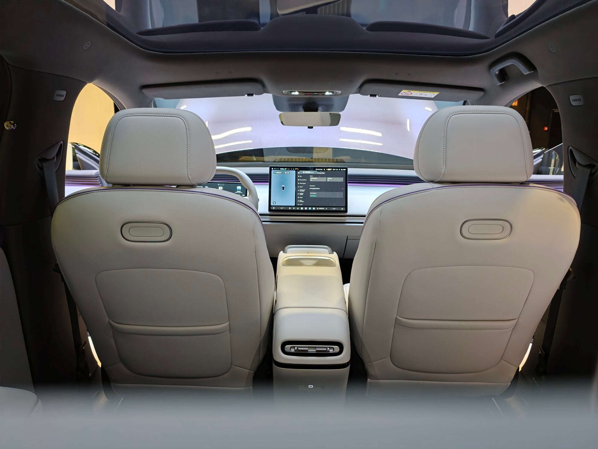 L03 Debuts in 65 Markets, Prices Below Tesla's Model Y 4