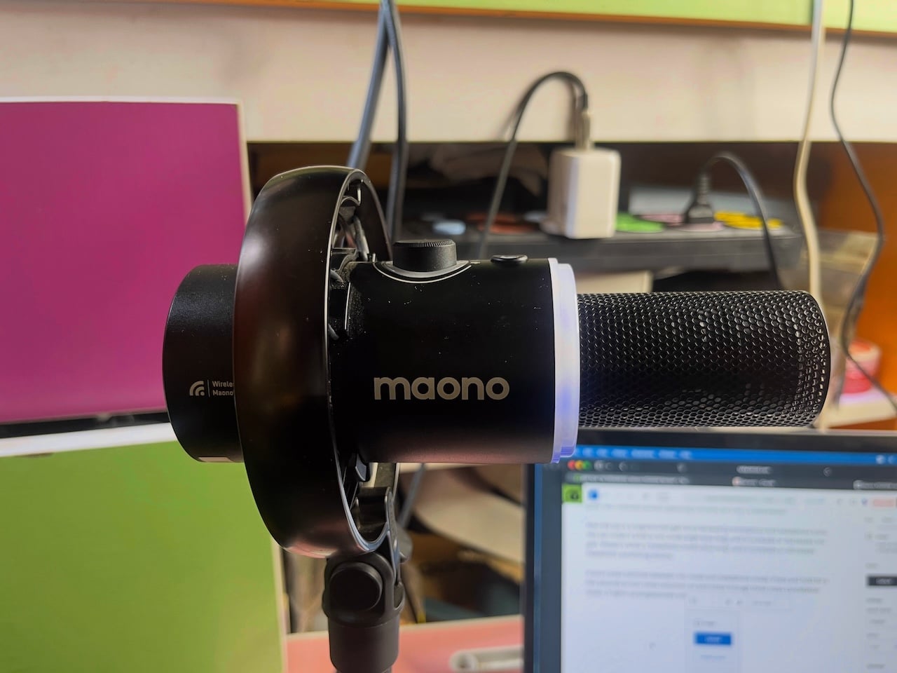 Maono PD200W Review: The Creator's Shortcut To Sounding Professional 7