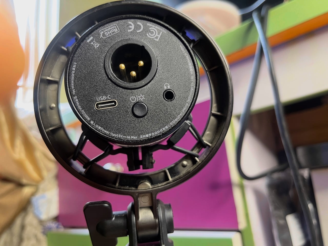 Maono PD200W Review: The Creator's Shortcut To Sounding Professional 8