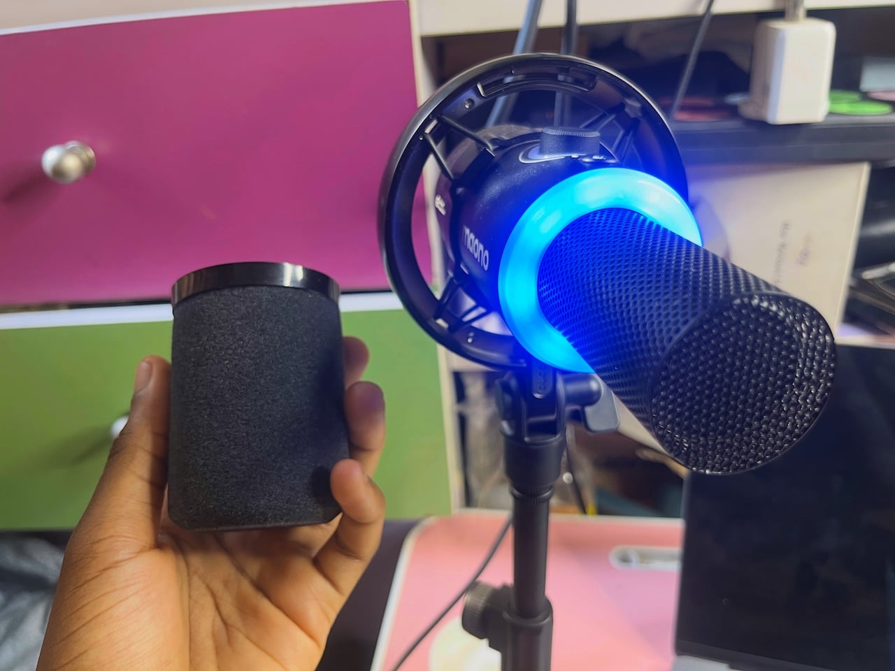 Maono PD200W Review: The Creator's Shortcut To Sounding Professional 10