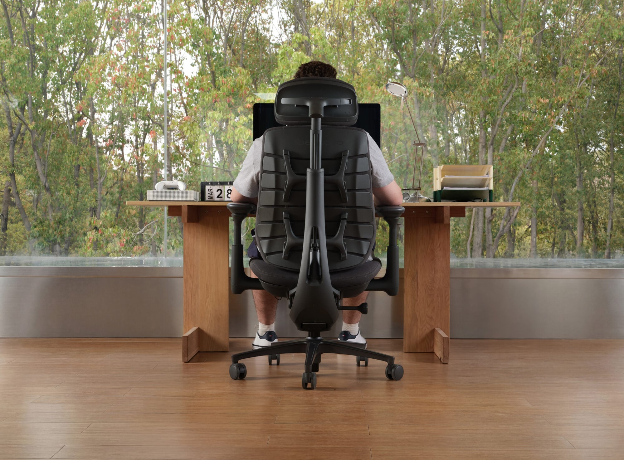 LiberNovo's 2026 Chair Lineup Drops Up to 44% for One More Week 7