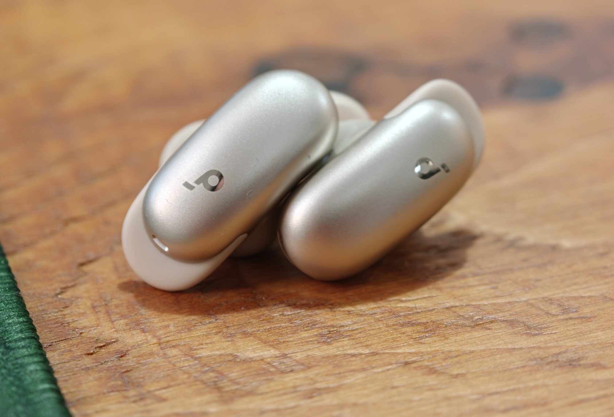 Soundcore Liberty 5 Pro Max Review: The Smartest Earbuds Case Yet 7