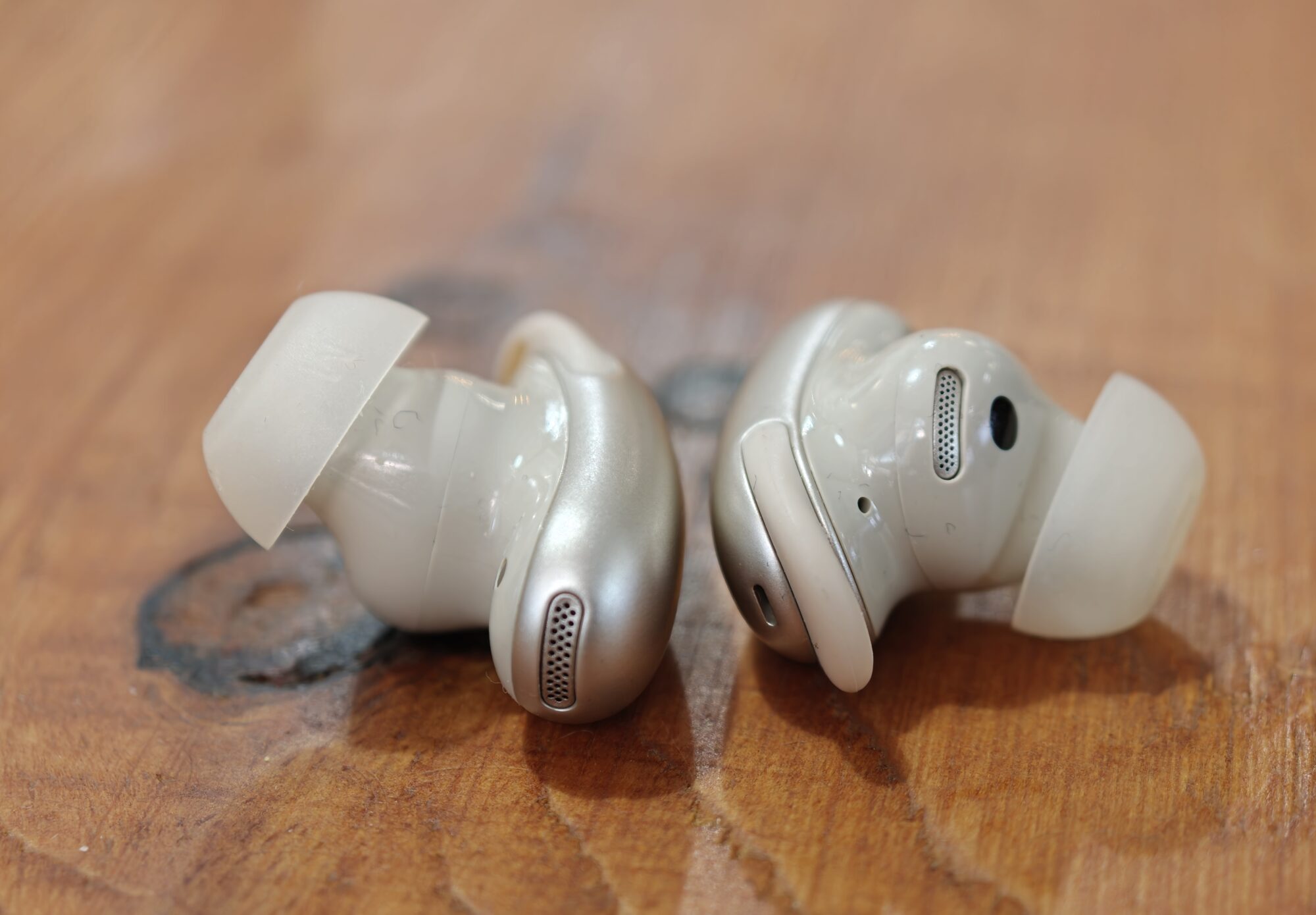 Soundcore Liberty 5 Pro Max Review: The Smartest Earbuds Case Yet 6