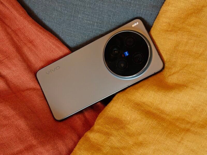 Vivo X300 Ultra Review: A 200MP Camera That Lives Up to the Hype 3