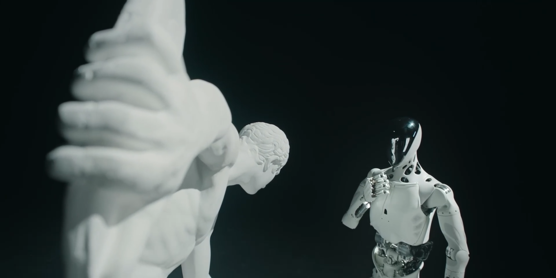 XPENG Wants to Be the Apple of Robotics With Its IRON Humanoid 7