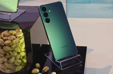 Galaxy S26 FE Packs a Better Camera and 7 Years of Updates 8