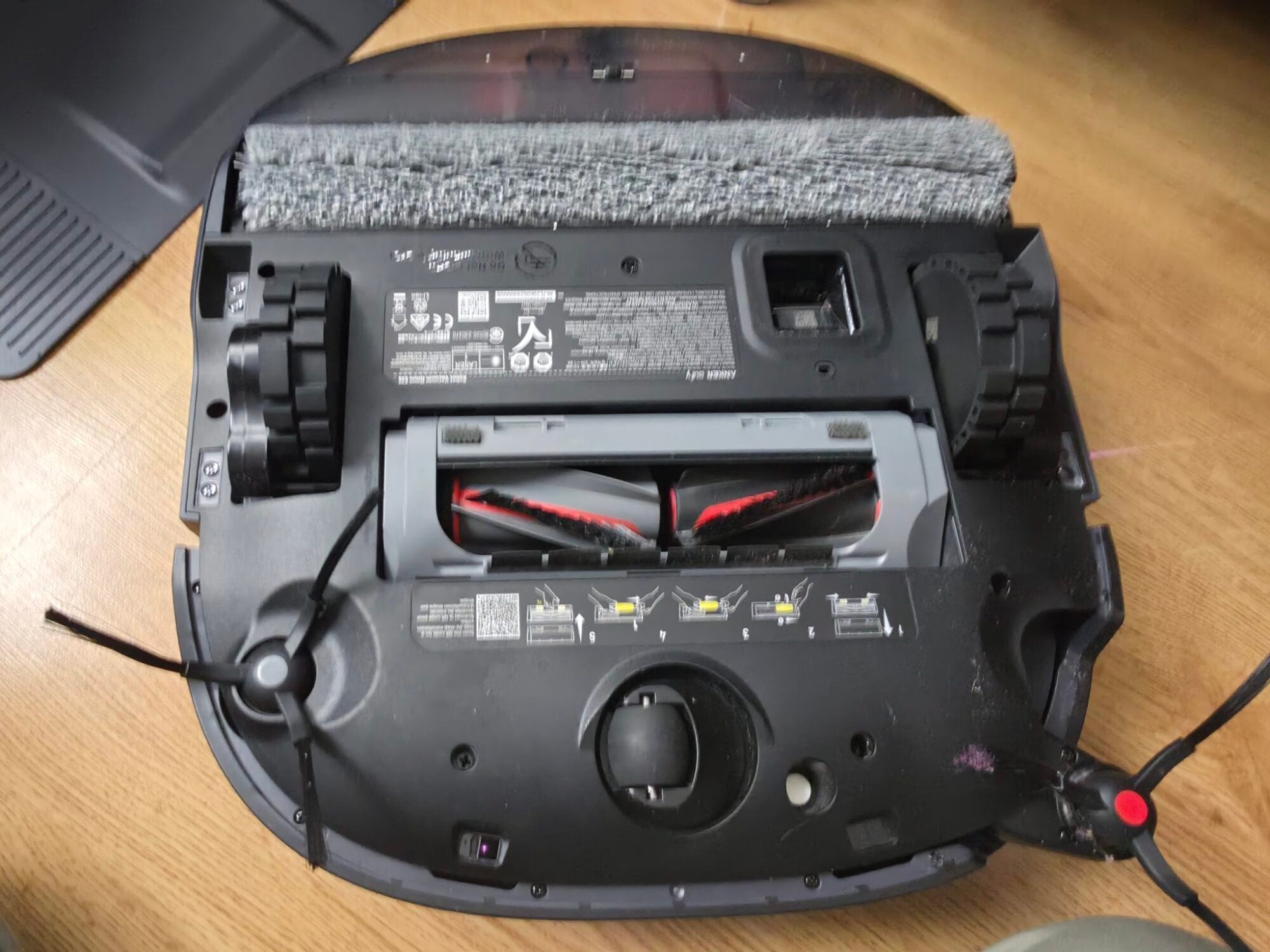Eufy's Omni E35 Review: 35,000Pa Suction, Zero Maintenance 10