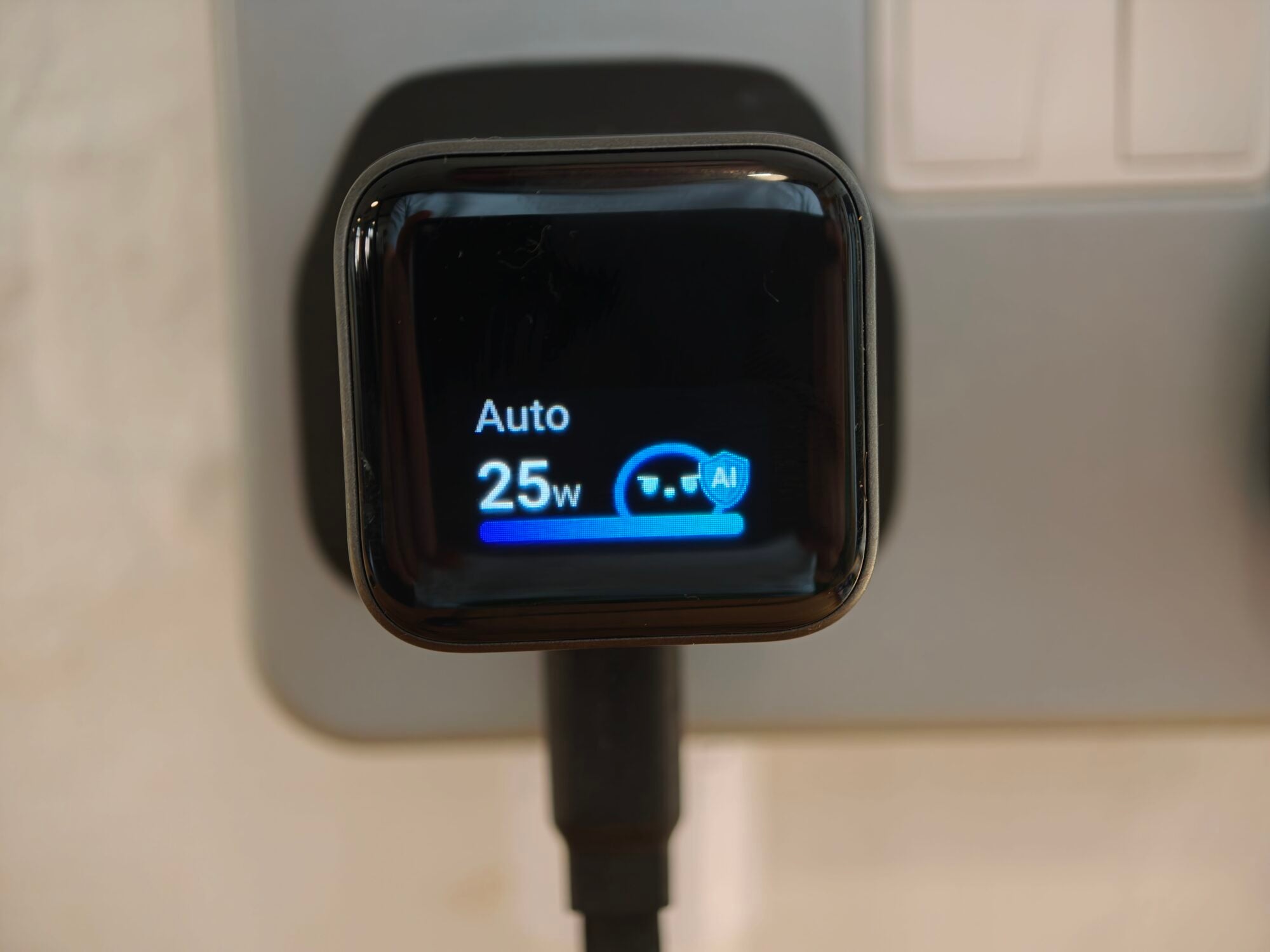 Anker Nano Charger Review: A Wall Plug That Shows Its Work 9