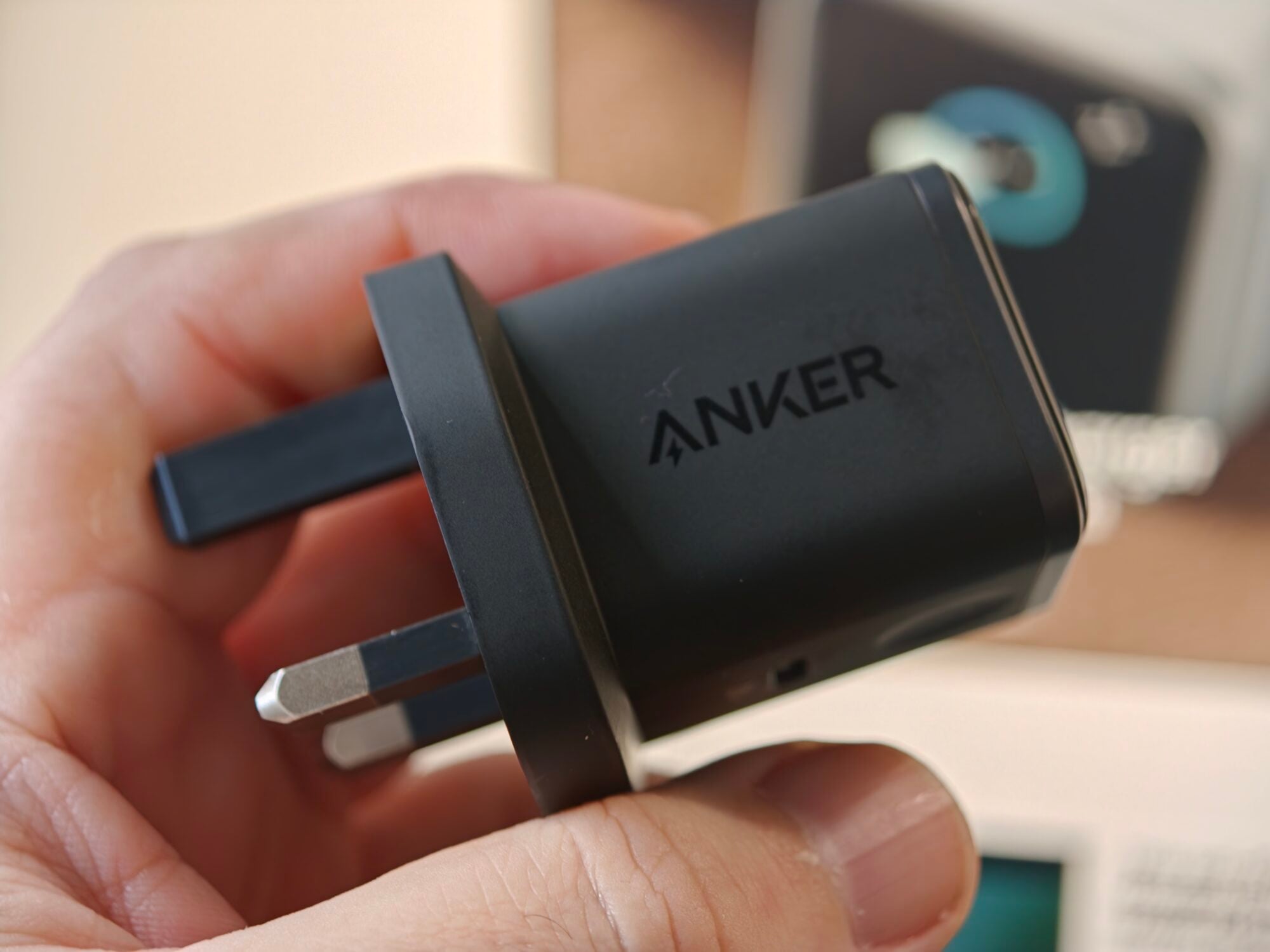 Anker Nano Charger Review: A Wall Plug That Shows Its Work 4