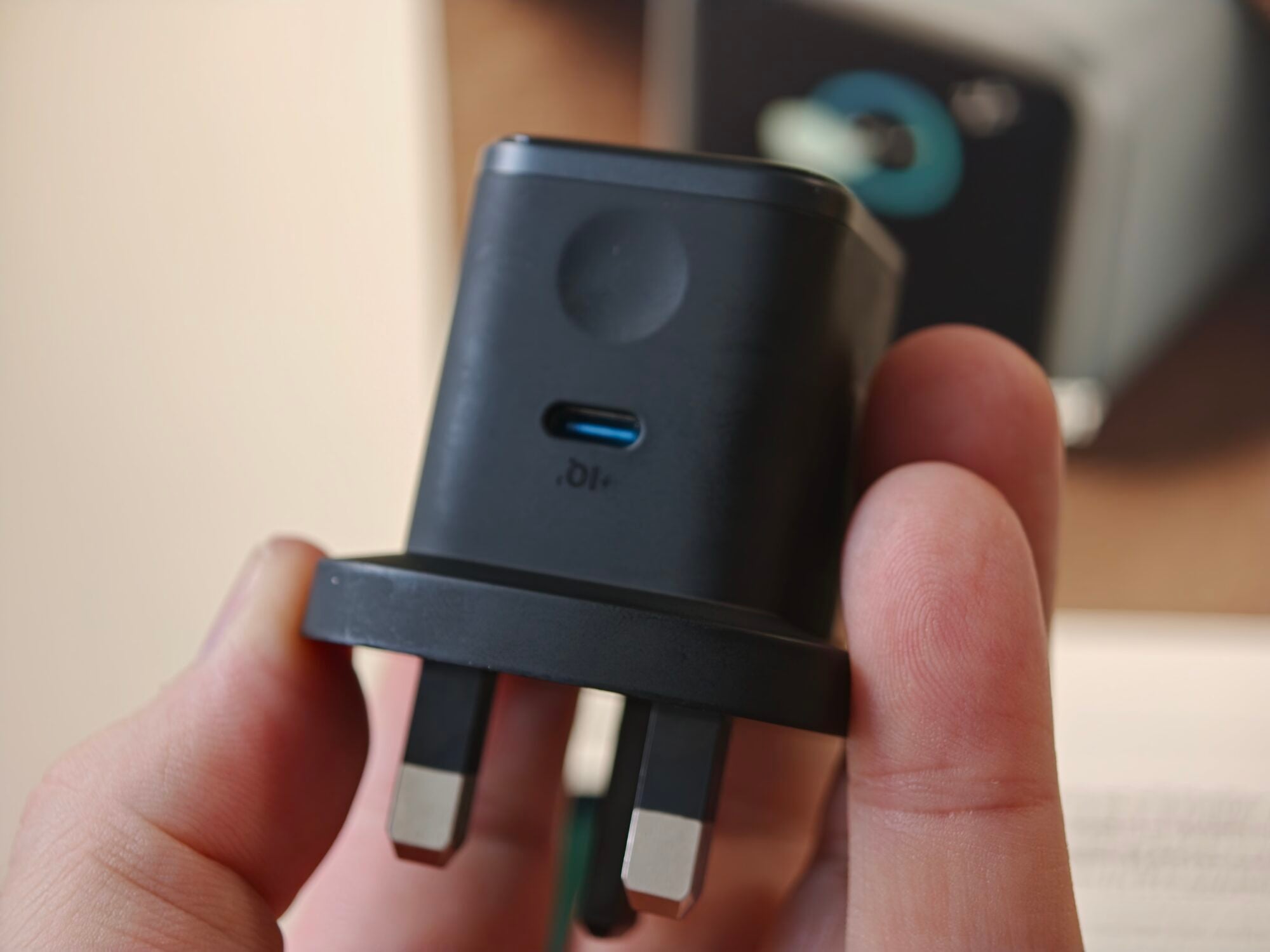 Anker Nano Charger Review: A Wall Plug That Shows Its Work 5