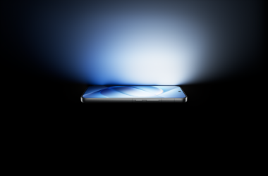 iQOO 16 Will Use Samsung's New M16 OLED Display Tech at 165Hz 3