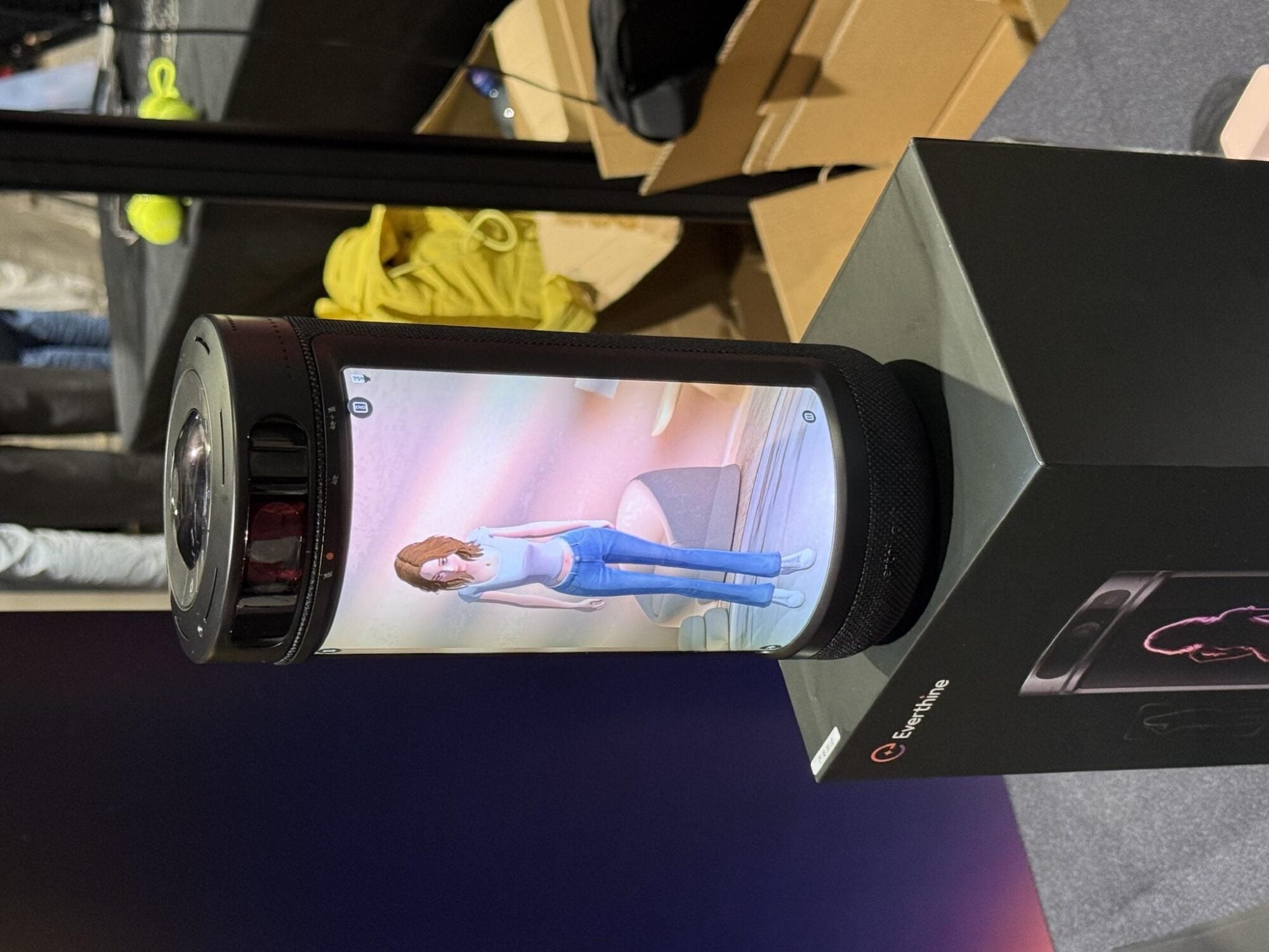 Everthine A1 puts a persistent 3D AI character on your desk 4