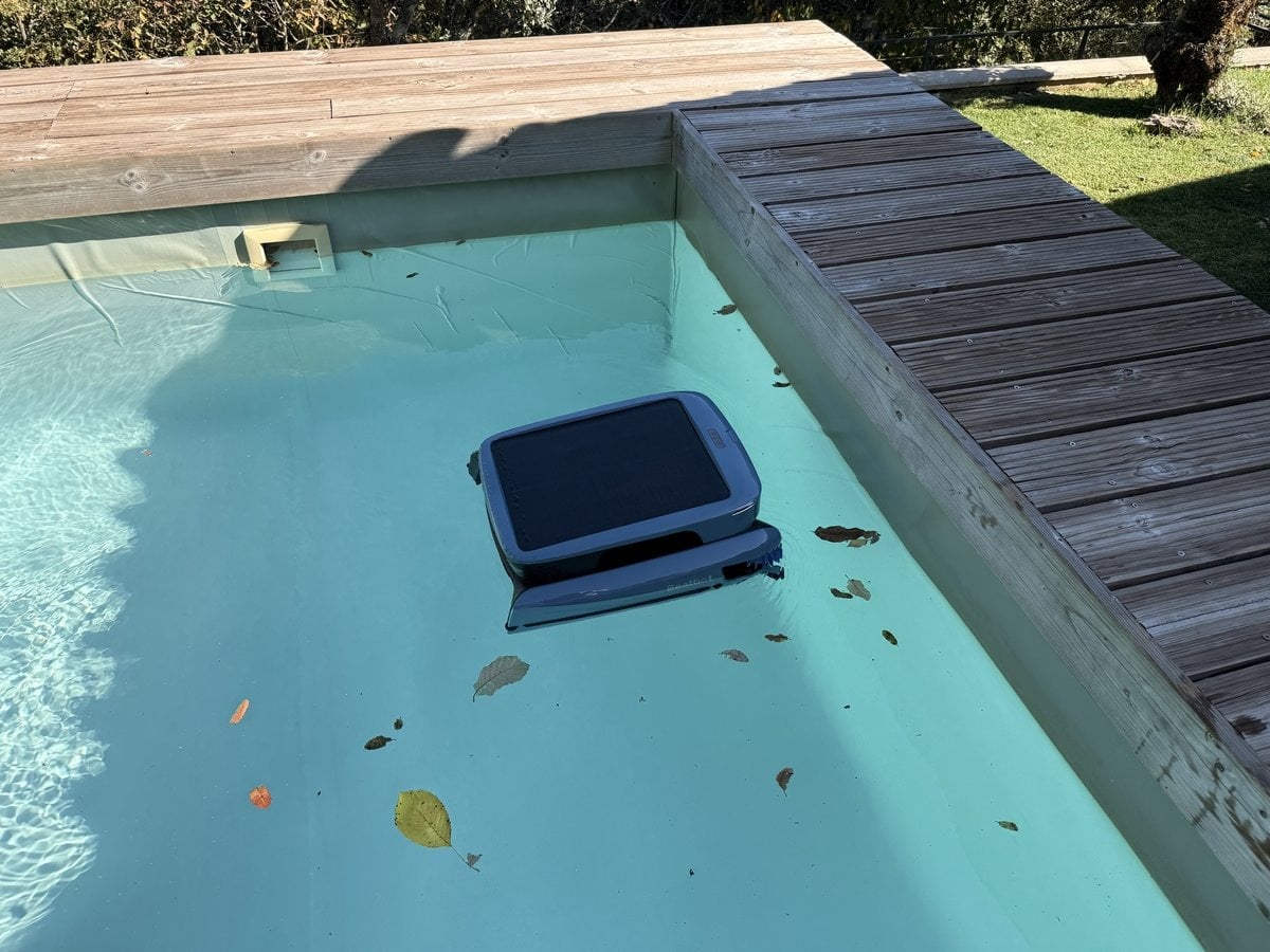 Beatbot iSkim Ultra Review: The Solar-Powered Skimmer That Never Clocks Off 10