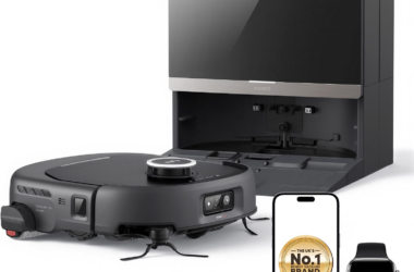 Eufy's E35 Robot Vacuum Is Certified Asthma and Allergy Friendly 8