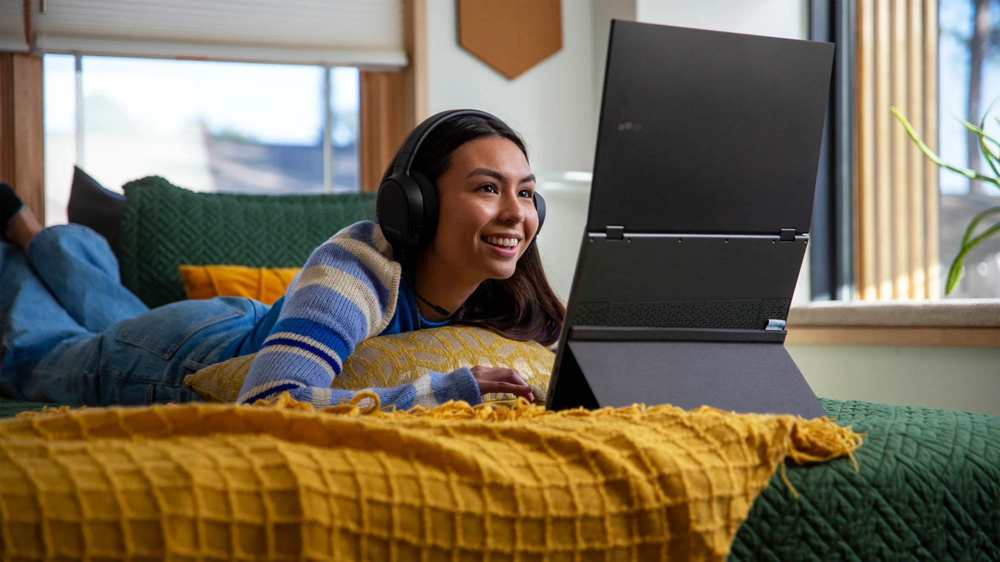 How Designers Stay Creative While Working on the Road 7
