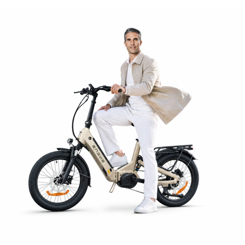 Robin van Persie Named Ambassador for ENGWE's L20 3.0 Pro E-Bike 3