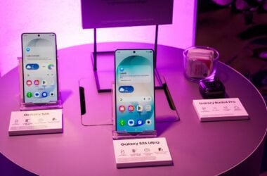 Samsung Galaxy S26 and Galaxy S26 Ultra smartphones displayed alongside Galaxy Buds4 Pro at a product showcase.