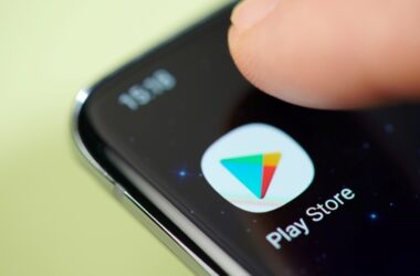 Google's new AI app hits Android