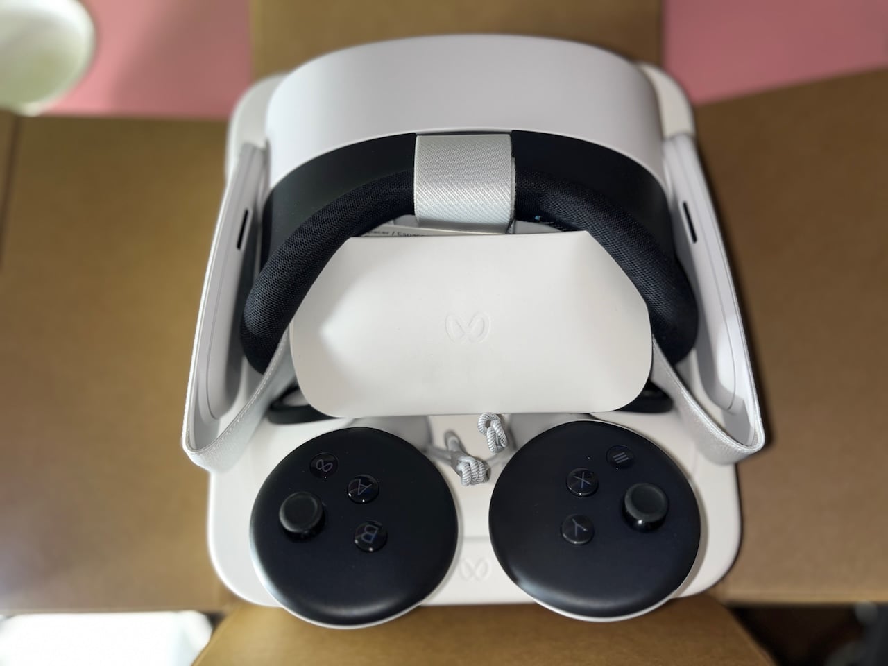Meta Quest 3S headset and controllers inside the unboxing tray