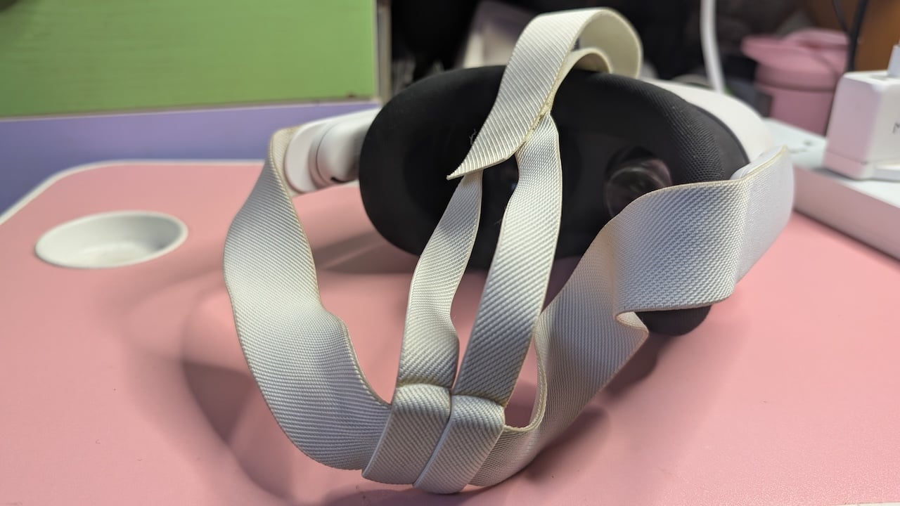 Rear view of the Meta Quest 3S headset showing the standard fabric head strap